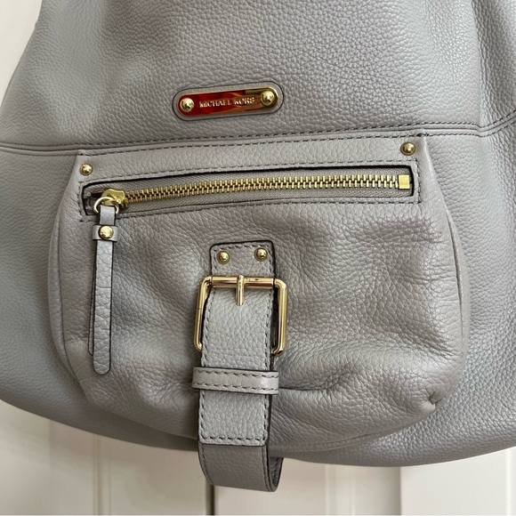 Michael Kors Hobo in Gray - Picture 3 of 13
